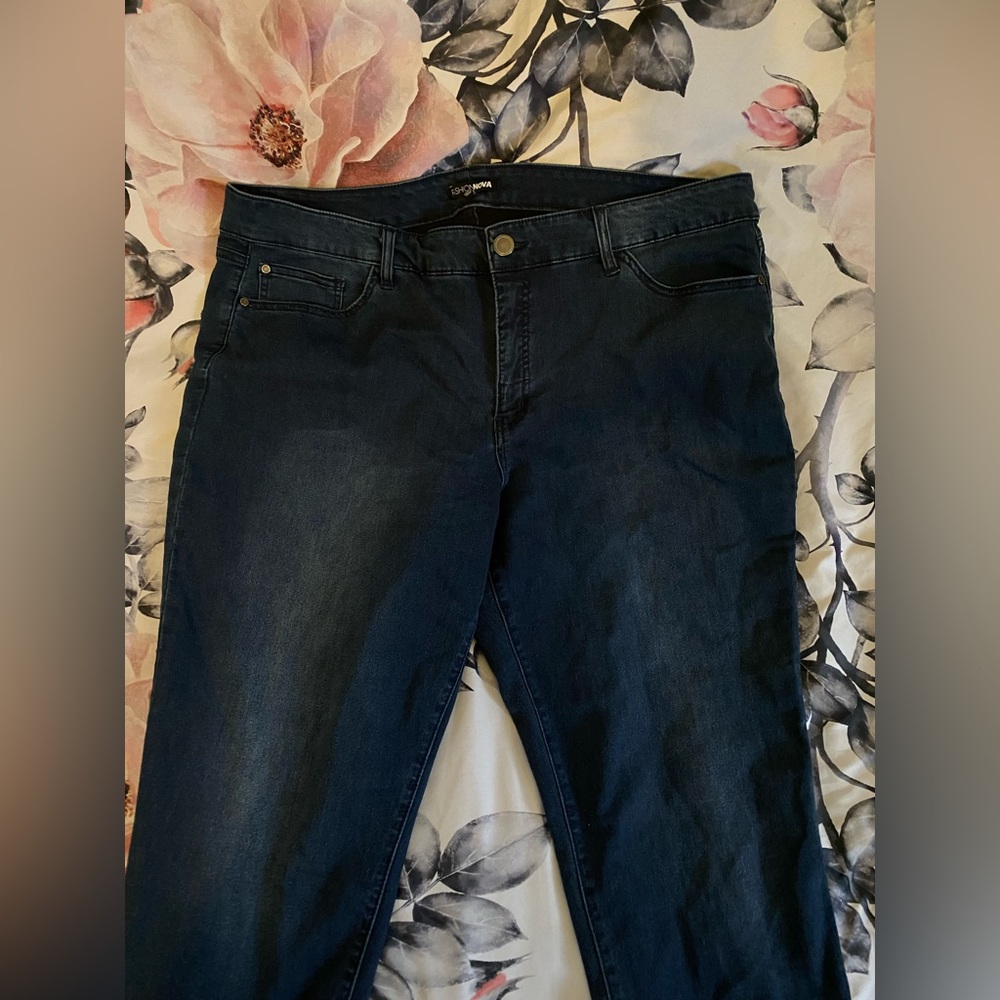 Fashion Nova Dark wash Jeggings